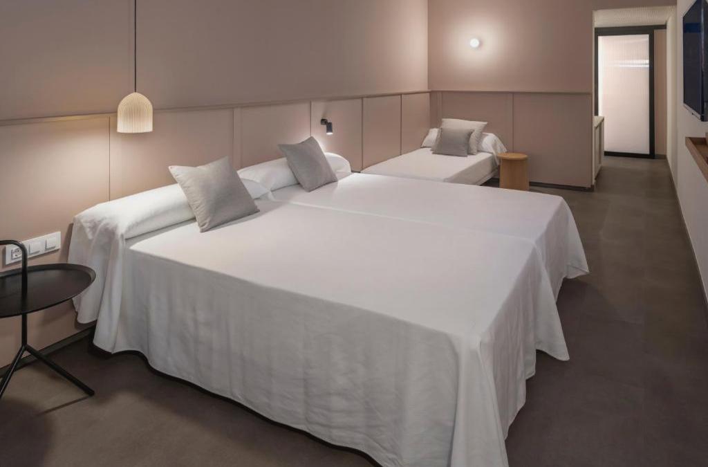 ¡Cierre de temporada! Adults Only y 4* en Lloret de Mar a pie de playa - GHT Miratge - Only Adults 18 and up