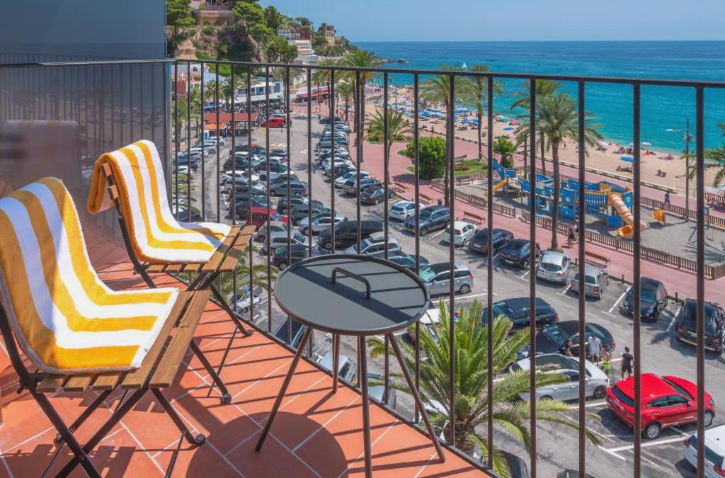 ¡Cierre de temporada! Adults Only y 4* en Lloret de Mar a pie de playa - GHT Miratge - Only Adults 18 and up