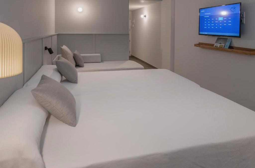 ¡Cierre de temporada! Adults Only y 4* en Lloret de Mar a pie de playa - GHT Miratge - Only Adults 18 and up