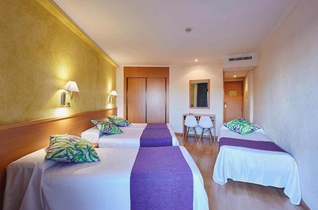 Escapada familiar en Lloret de Mar junto al Mediterráneo - Hotel Samba