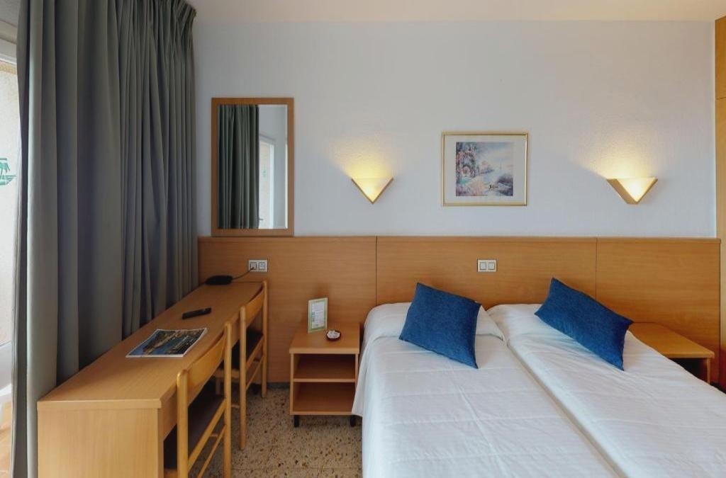 Escapada familiar en Lloret de Mar junto al Mediterráneo - Hotel Samba