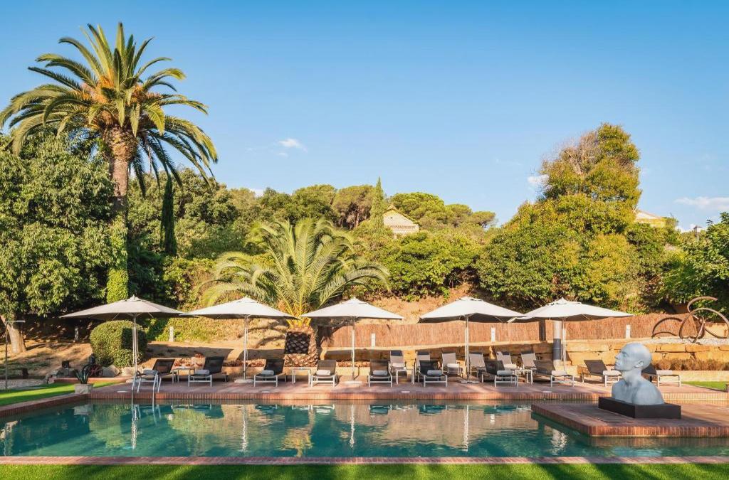 Hotel 5* en un monasterio del s. X en plena Costa Brava
