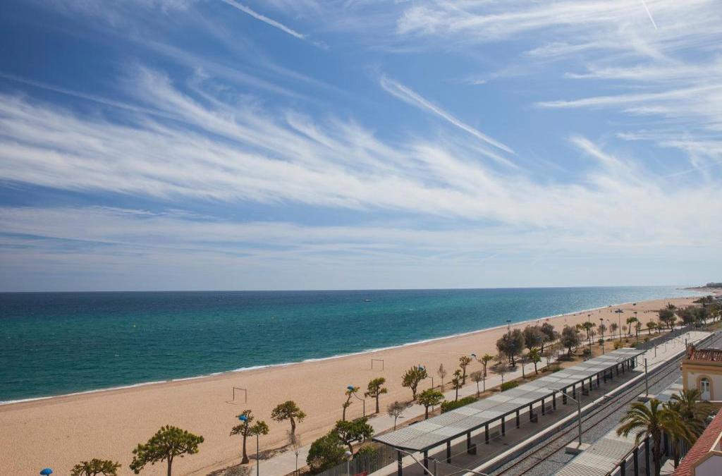 Wake up to the sound of the waves in Malgrat de Mar