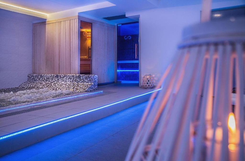 Your holiday to Malgrat de Mar (Barcelona Coast) in a 4* hotel next to the sea