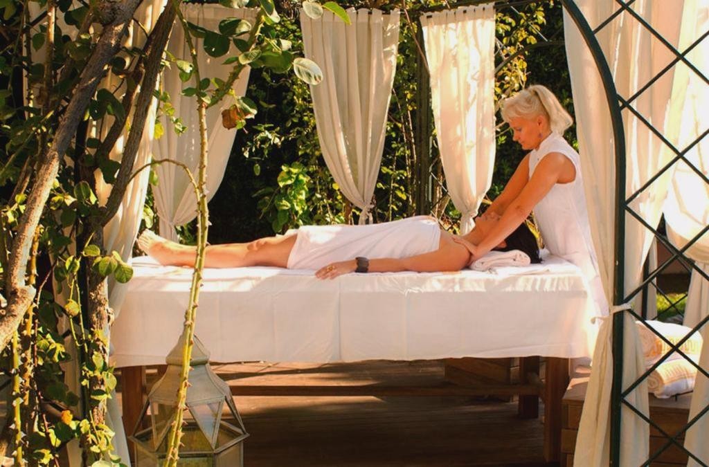 Vacaciones Slow Travel en hotel 4* superior en la costa del Maresme - Luna Club Yoga & Spa Hotel