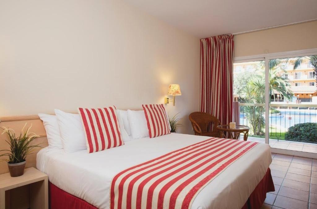 Vacaciones Slow Travel en hotel 4* superior en la costa del Maresme - Luna Club Yoga & Spa Hotel