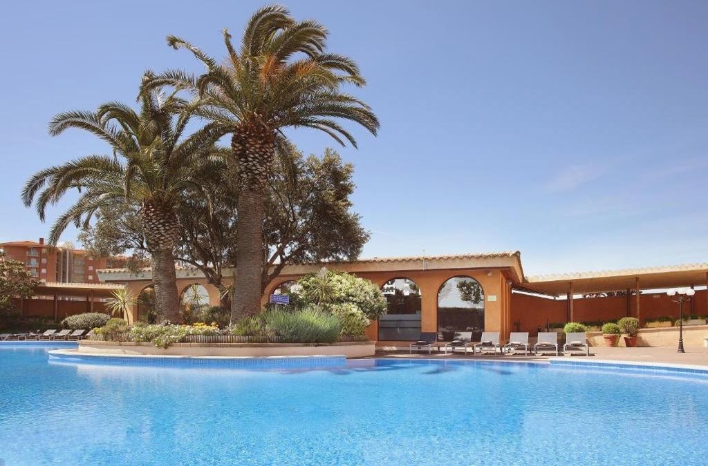 Vacaciones Slow Travel en hotel 4* superior en la costa del Maresme - Luna Club Yoga & Spa Hotel