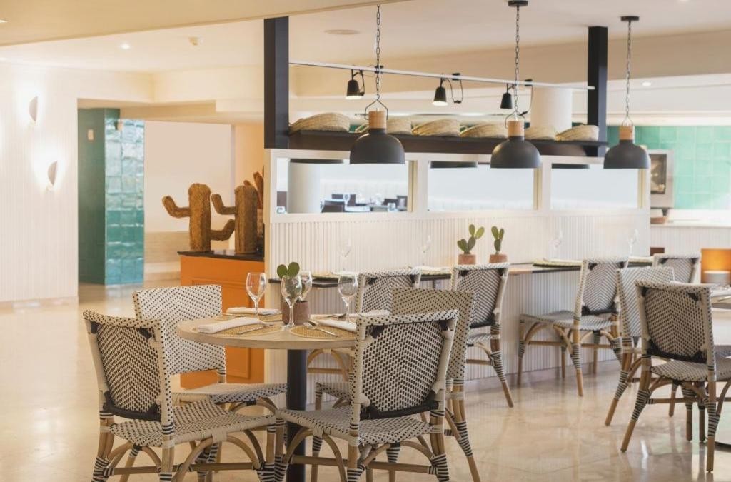 Vacaciones Slow Travel en hotel 4* superior en la costa del Maresme - Luna Club Yoga & Spa Hotel