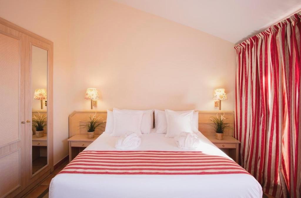 Vacaciones Slow Travel en hotel 4* superior en la costa del Maresme - Luna Club Yoga & Spa Hotel