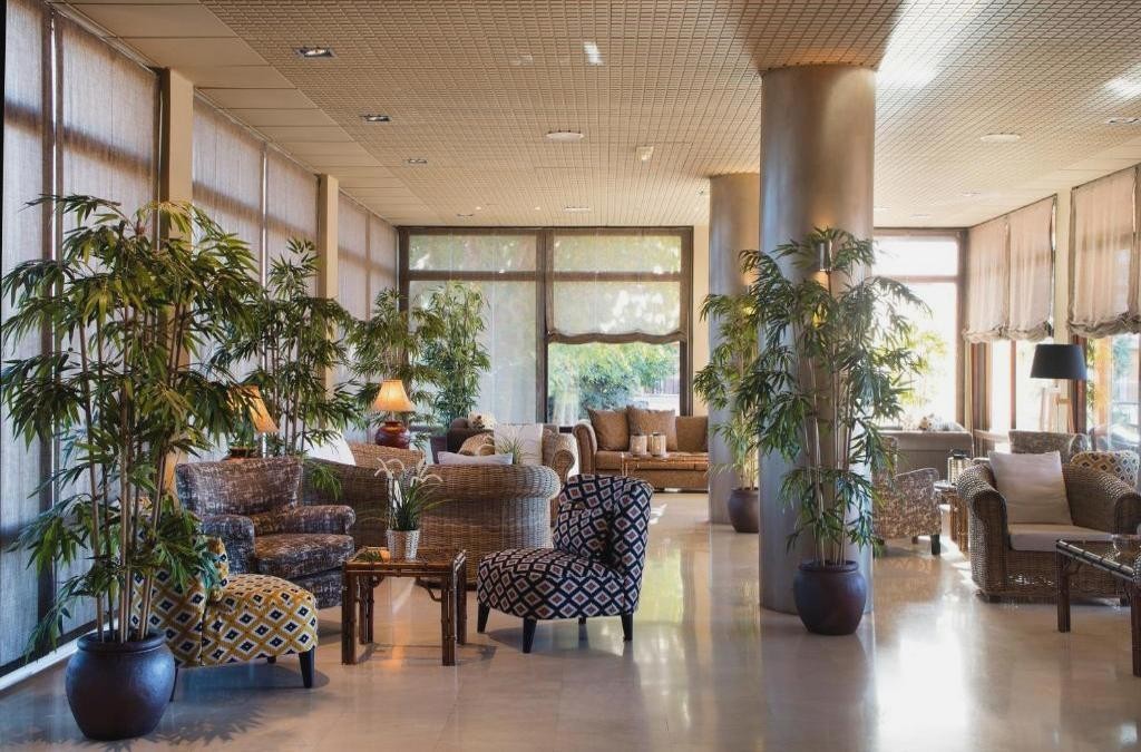 Vacaciones Slow Travel en hotel 4* superior en la costa del Maresme - Luna Club Yoga & Spa Hotel
