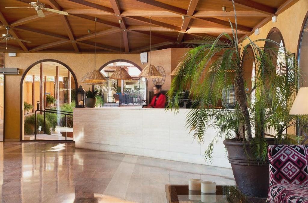 ¡Desconecta en Malgrat de Mar con yoga, Tai-Chi y zona solo adultos!