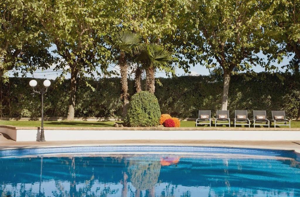 ¡Desconecta en Malgrat de Mar con yoga, Tai-Chi y zona solo adultos!