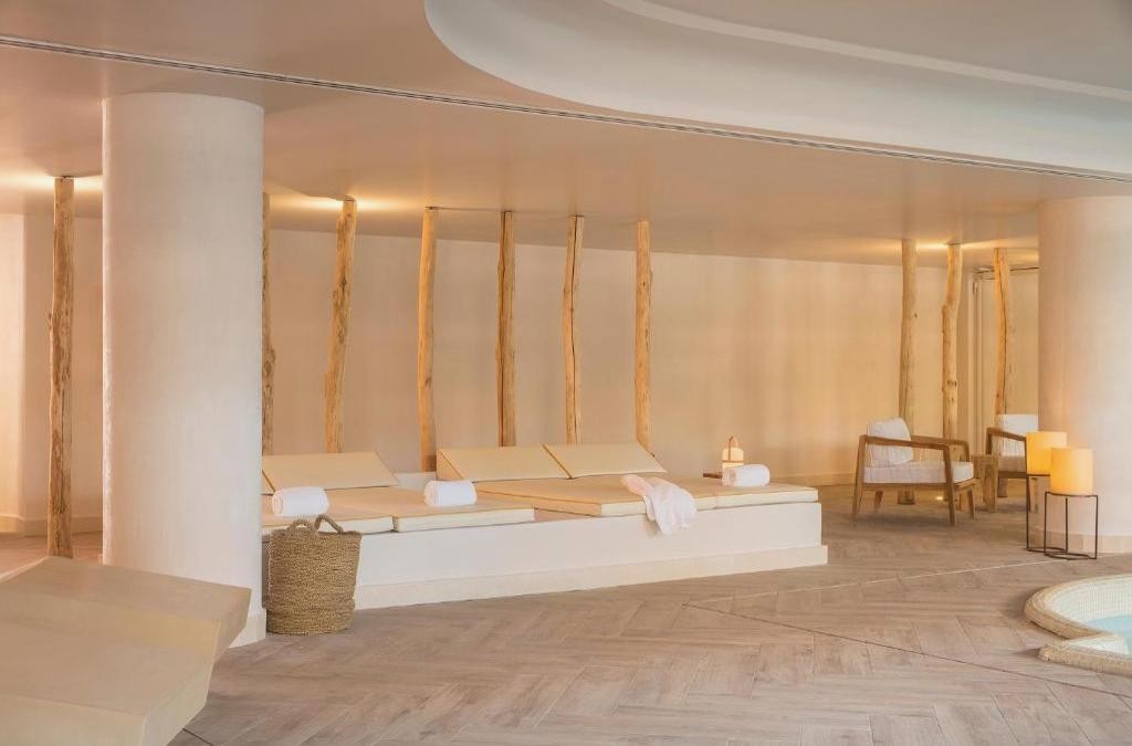 ¡Desconecta en Malgrat de Mar con yoga, Tai-Chi y zona solo adultos! - Hotel Luna Park Yoga and Spa