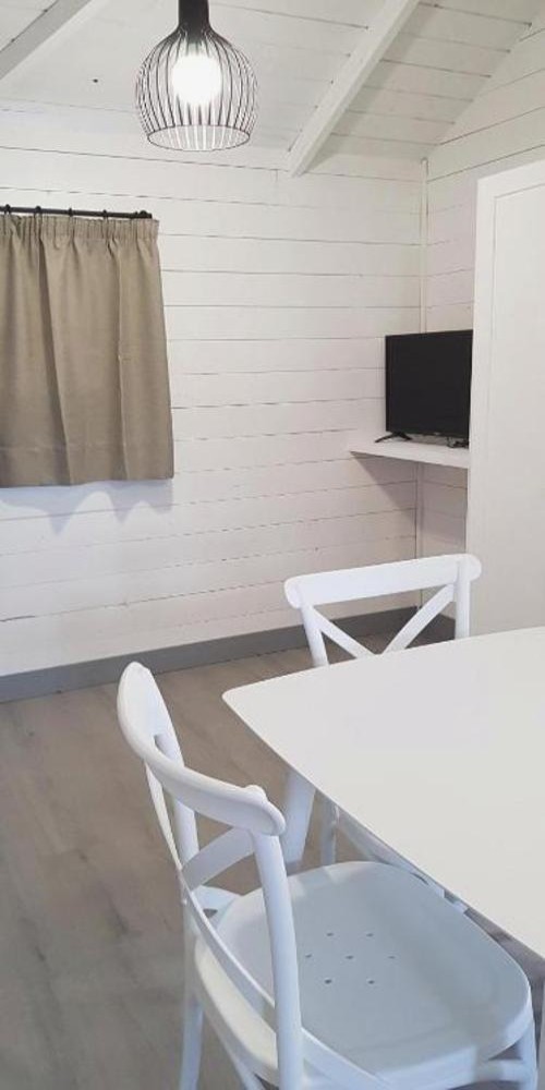 Mucho más que un camping: tu cabaña con estilo frente al Mediterráneo - Alannia Els Prats