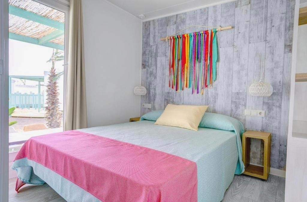 Mucho más que un camping: tu cabaña con estilo frente al Mediterráneo - Alannia Els Prats