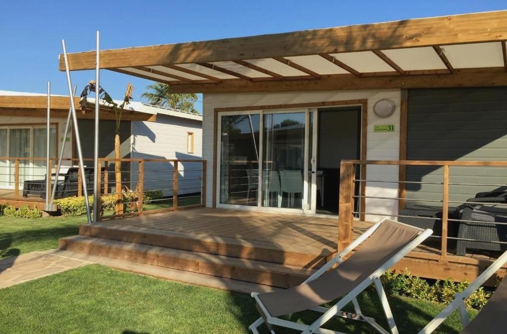 Mucho más que un camping: tu cabaña con estilo frente al Mediterráneo - Alannia Els Prats