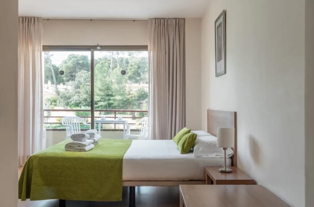 Descubre Pals desde un apartamento junto a la Costa Brava - Aparthotel & Village Golf Beach