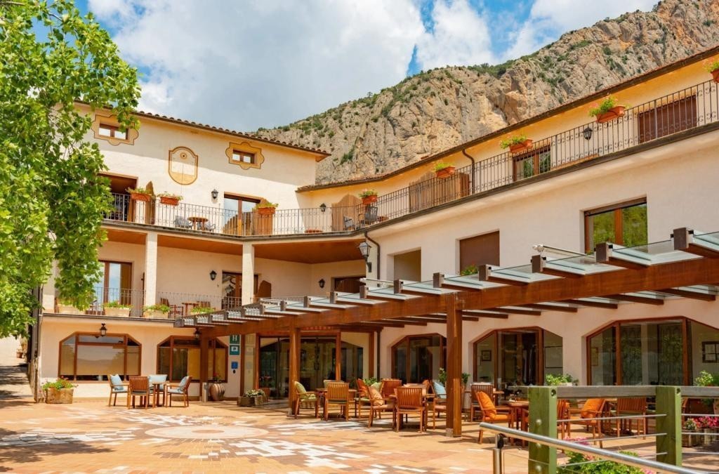Encanto y lujo en hotel 4* en el Prepirineo de Lleida