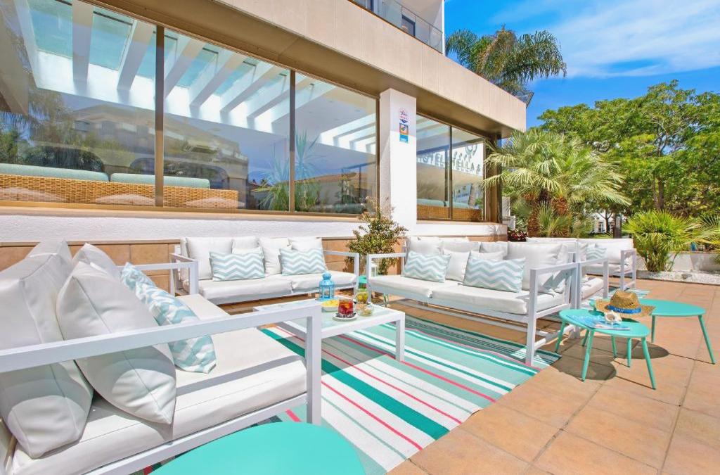 Disfruta de Pineda de Mar en hotel 4* Adults Recommended