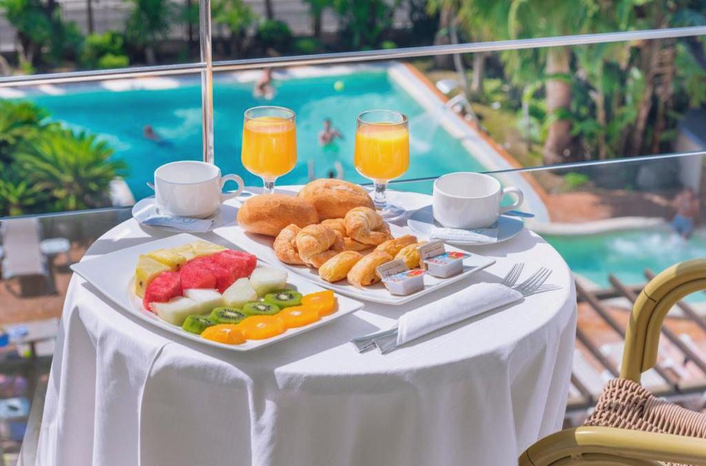 Disfruta de Pineda de Mar en hotel 4* Adults Recommended