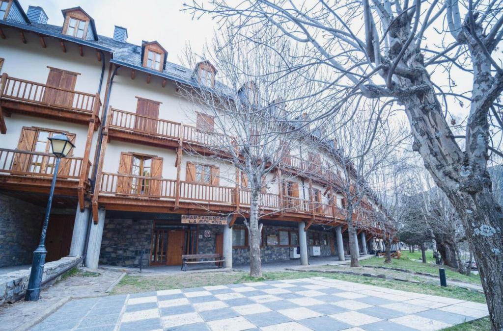Duerme bajo las estrellas en la Vall de Boí ¡SPA incluido!