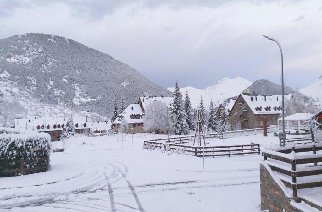 Adrenalina y Motos de Nieve en Boí Taüll Resort - Hotel Taüll