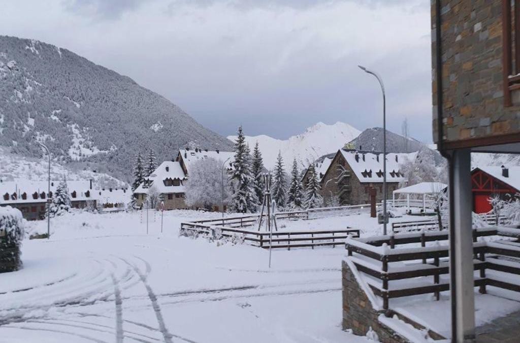 Adrenalina y Motos de Nieve en Boí Taüll Resort - Hotel Taüll