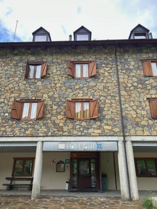 Adrenalina y Motos de Nieve en Boí Taüll Resort - Hotel Taüll