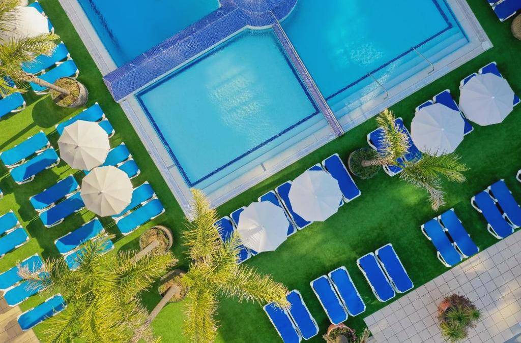 From Platja d’Aro, experience the full essence of the Costa Brava in a 4* hotel