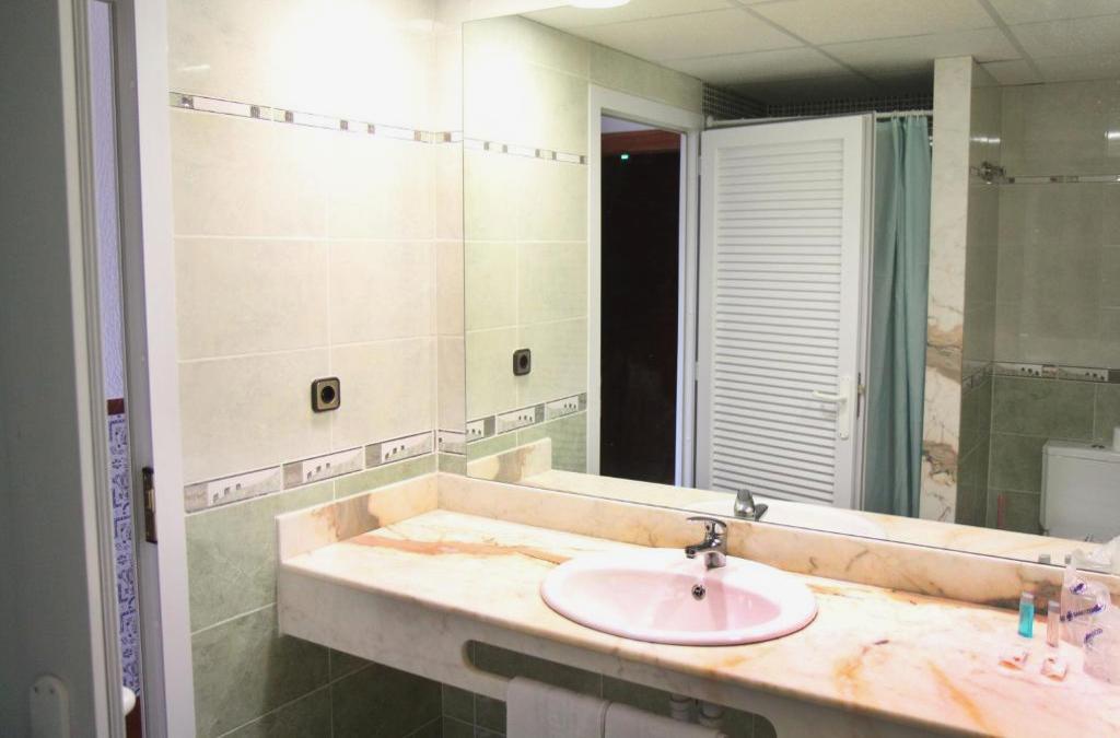 Vive Roses: la esencia más salvaje y auténtica de la Costa Brava - Hotel Univers