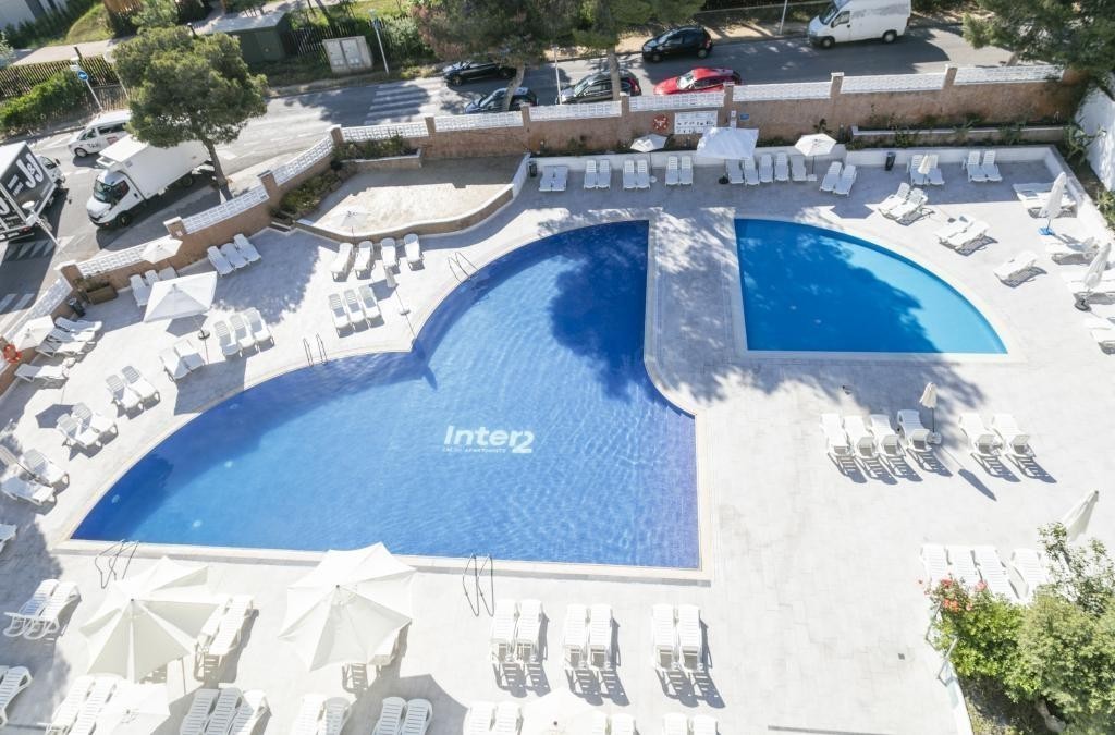 ¡Salou en apartamento renovado! Entradas a PortAventura World® incluidas - Apartamentos Inter 2