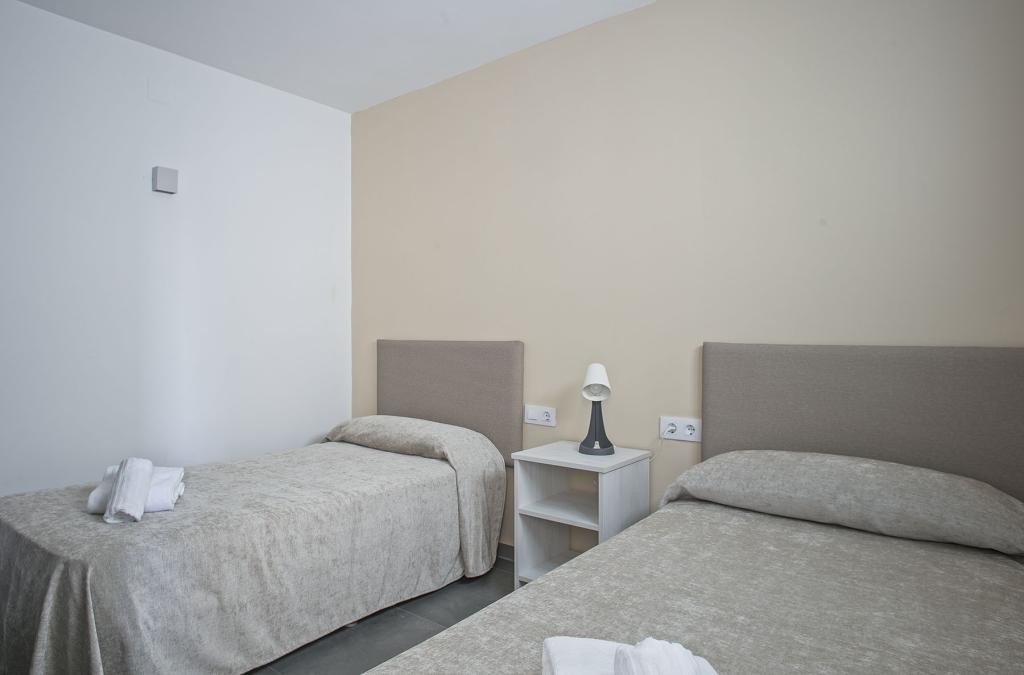 ¡Salou en apartamento renovado! Entradas a PortAventura World® incluidas - Apartamentos Inter 2