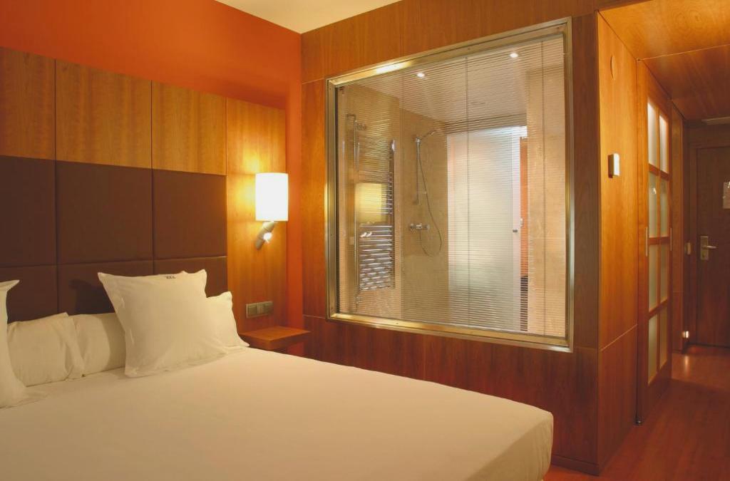 Num Hotel