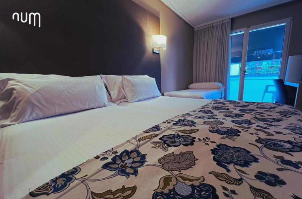 Num Hotel