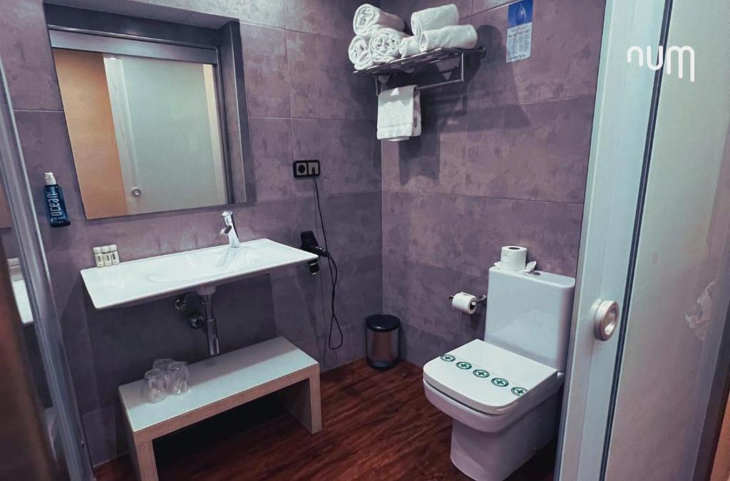 Num Hotel