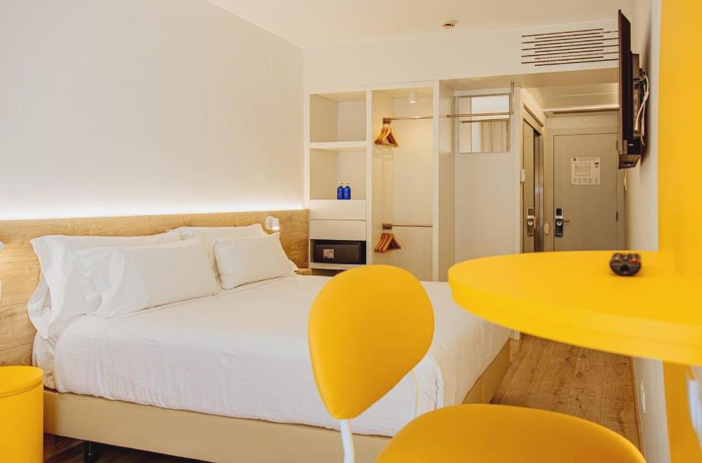 Num Hotel