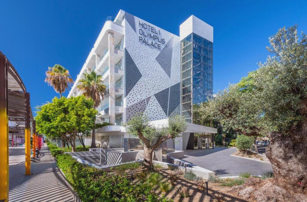 Hotel 4* em Salou + opção de incluir bilhetes para o Aquopolis!