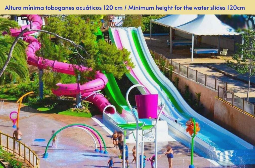 Especial para famílias! Hotel com tudo incluído e escorregas em Salou