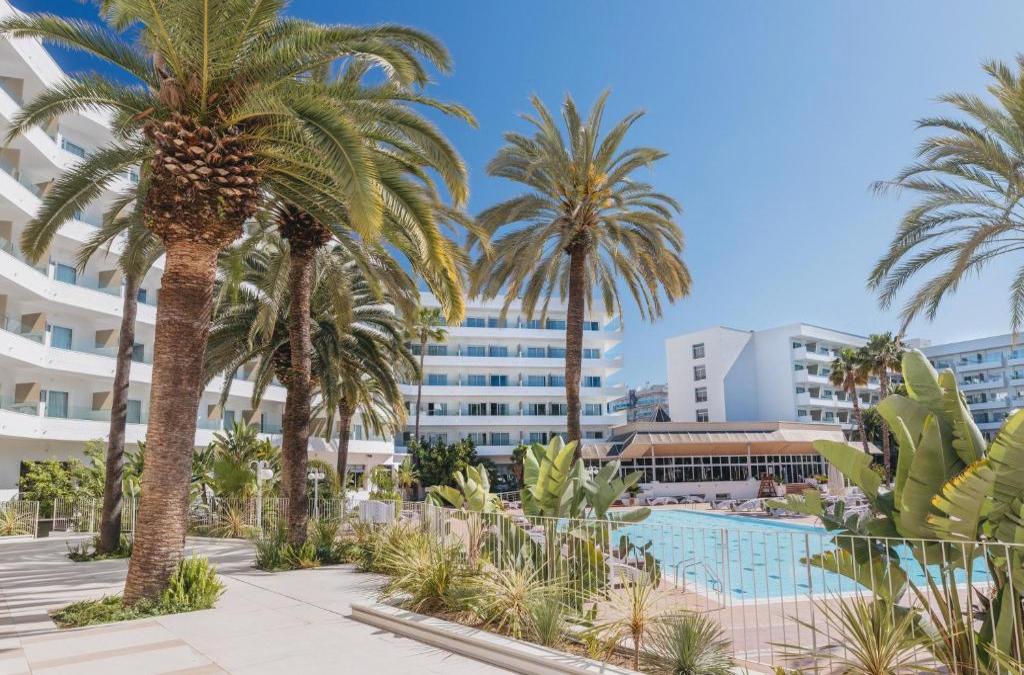 Especial para famílias! Hotel com tudo incluído e escorregas em Salou