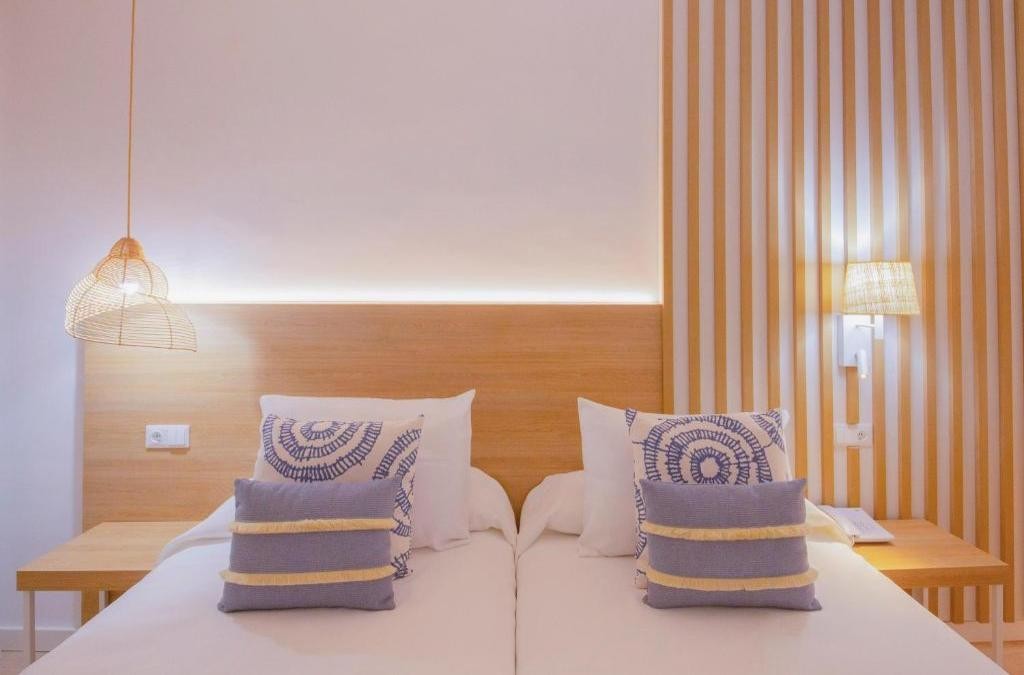 ¡Ultima Hora en la cala más bonita de la Costa Dorada!