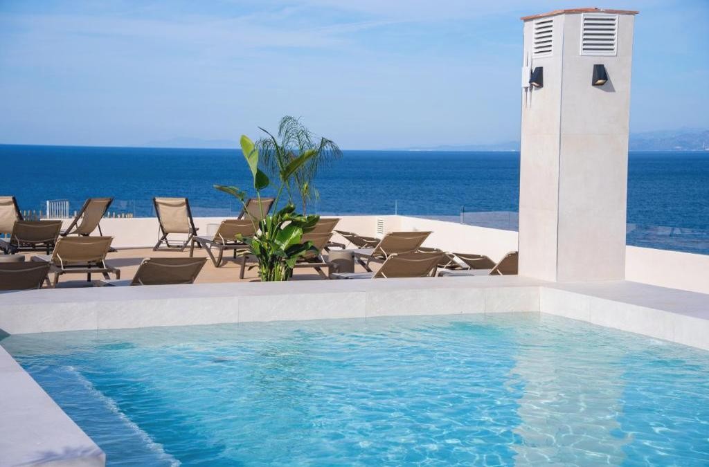 ¡Ultima Hora en la cala más bonita de la Costa Dorada!