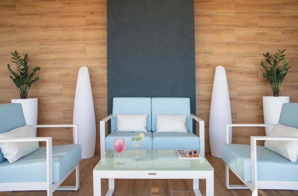 Disfruta del ritmo de Salou en hotel 3* Adults Recommended