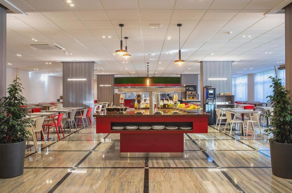 Disfruta del ritmo de Salou en hotel 3* Adults Recommended - Hotel Salou Sunset by Pierre & Vacances - Adults Recommended