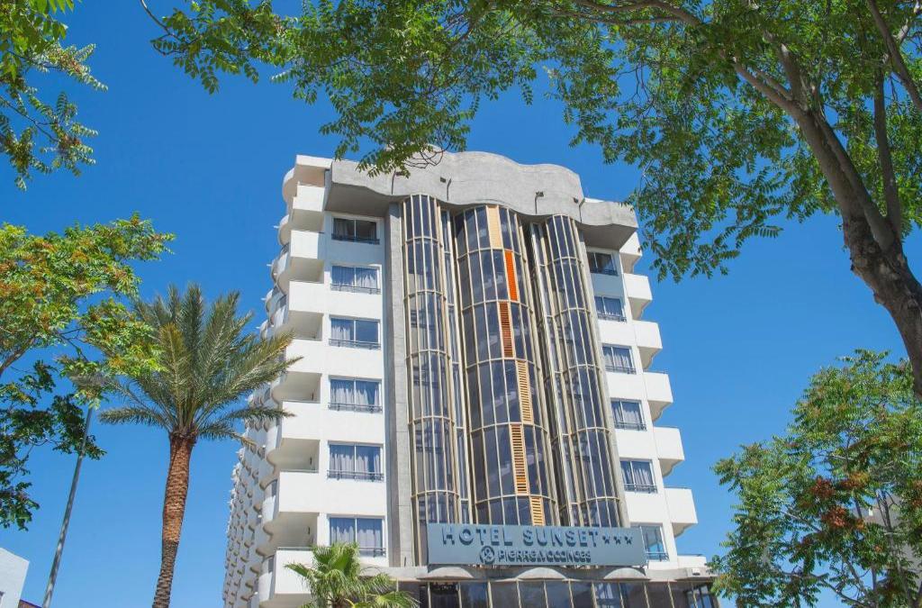 Disfruta del ritmo de Salou en hotel 3* Adults Recommended