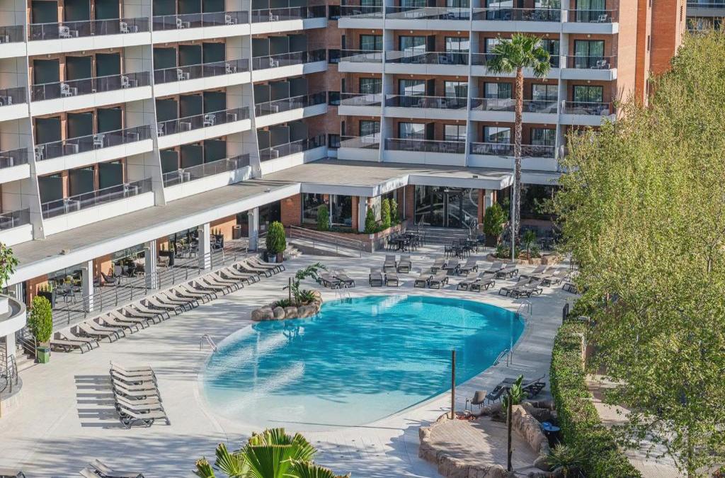 Golden beaches and family fun in Salou