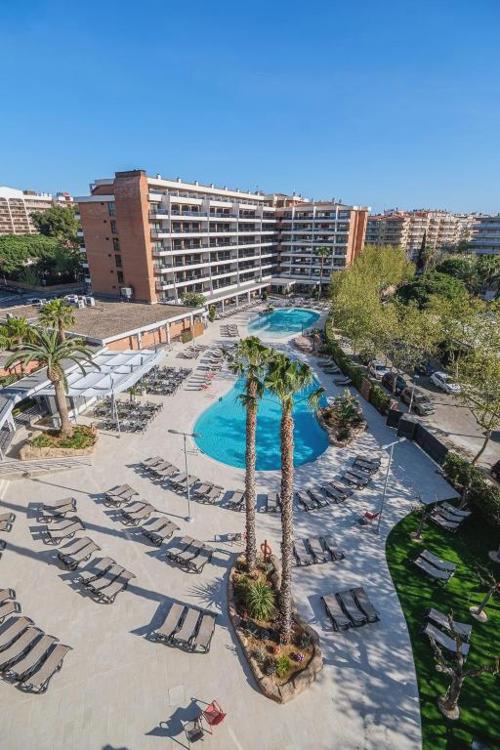 Golden beaches and family fun in Salou