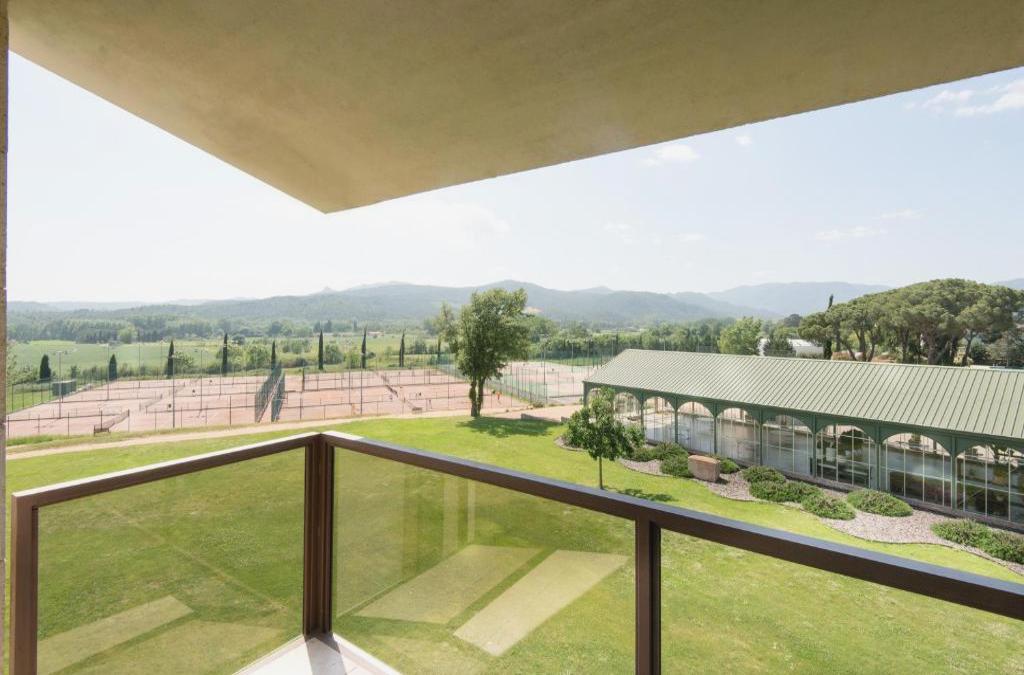 Naturaleza, calma y burbujas en Santa Coloma de Farners: hotel 4* con spa incluido - Hotel Mas Sola