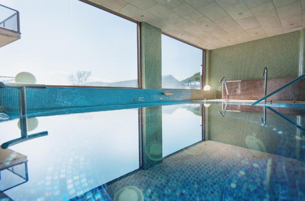 Naturaleza, calma y burbujas en Santa Coloma de Farners: hotel 4* con spa incluido - Hotel Mas Sola