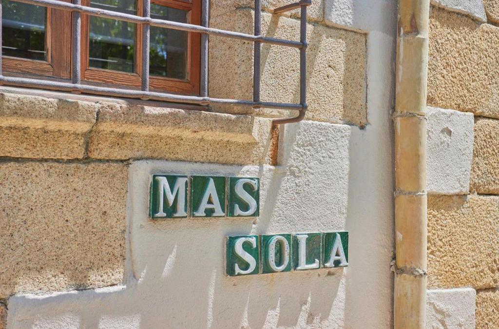 Naturaleza, calma y burbujas en Santa Coloma de Farners: hotel 4* con spa incluido - Hotel Mas Sola