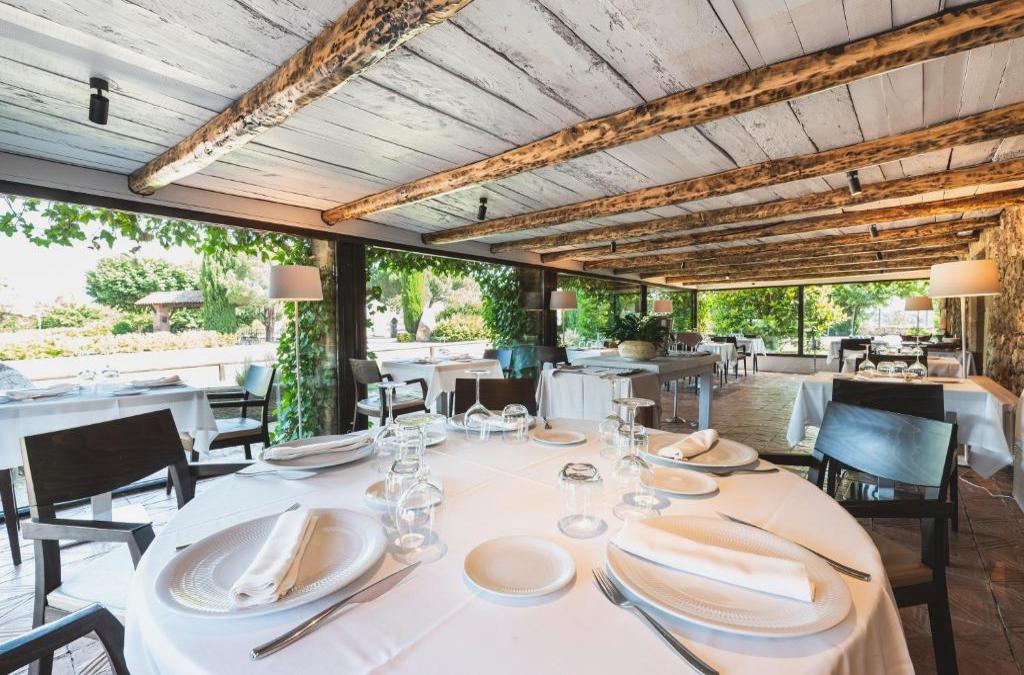 Naturaleza, calma y burbujas en Santa Coloma de Farners: hotel 4* con spa incluido - Hotel Mas Sola